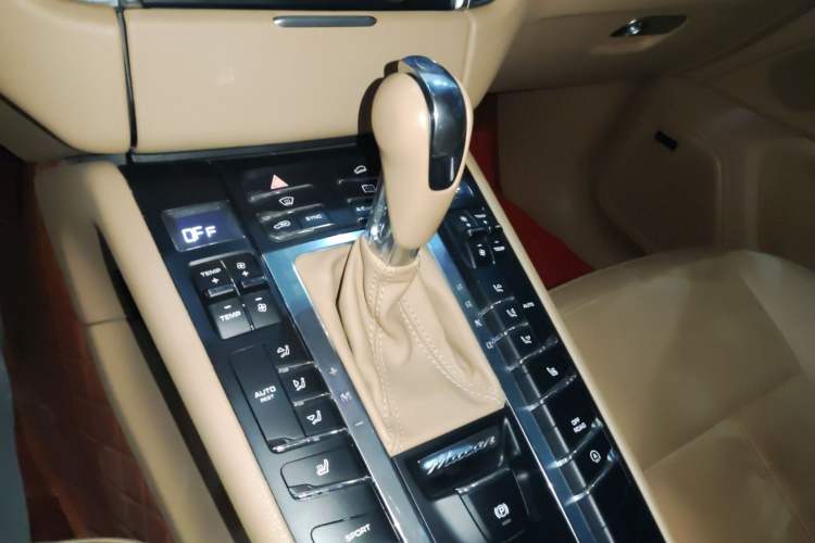 Used Porsche Macan 2014 Macan 2.0T
