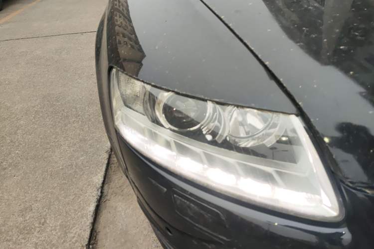 Used Audi A6L 2011 2.0 TFSI Automatic Standard Edition Right Front Headlight