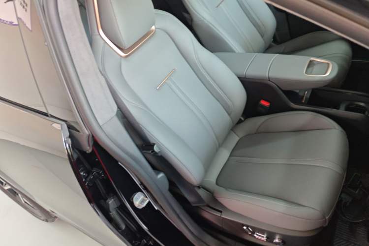 Used Zeekr X 2025 5-Seater Rear-Drive Version Right Front Seat