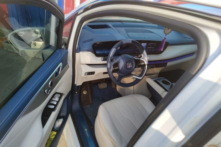 Used Buick GL8 New Energy 2024 Lu Zun Luxury Edition 7-Seater Driver Seat