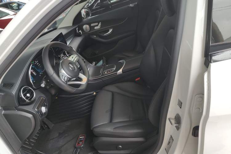 Used Mercedes-Benz C-Class 2021 C 260 L Sport Edition Star Collection Left Front Seat