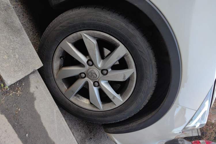 Used Baojun 310W 2017 1.5L Manual Fashion Model China V