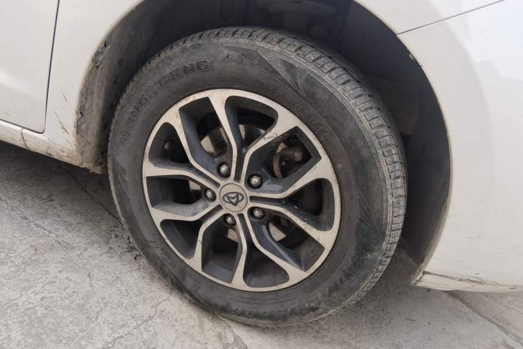 Used CHANGAN KAICHENG Oushang A600 2017 1.5L Manual Luxury Model Right Front Wheel Hub
