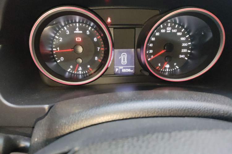 Used Haval H6 2015 Sport Edition 1.5T Automatic Two-Wheel Drive Luxury Model