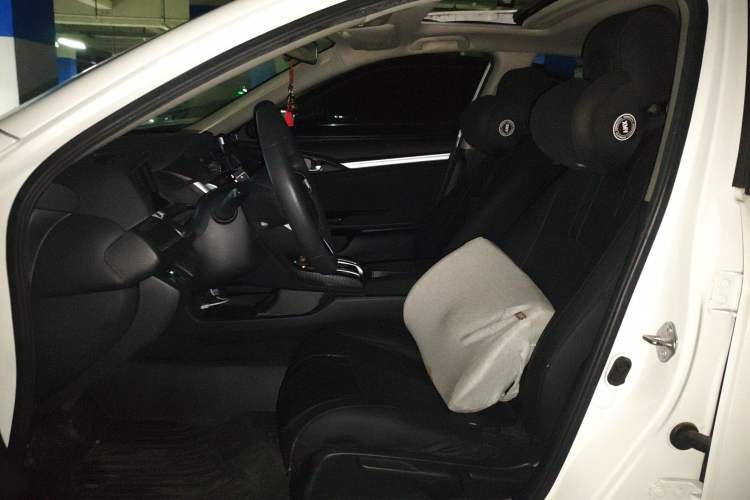 Used Honda Civic 2016 220TURBO CVT Luxury Edition
