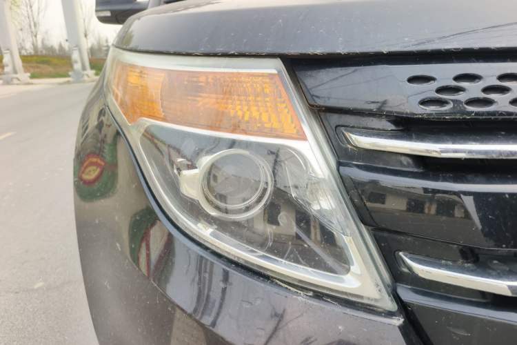 Used Ford Explorer 2013 3.5L Deluxe Model
