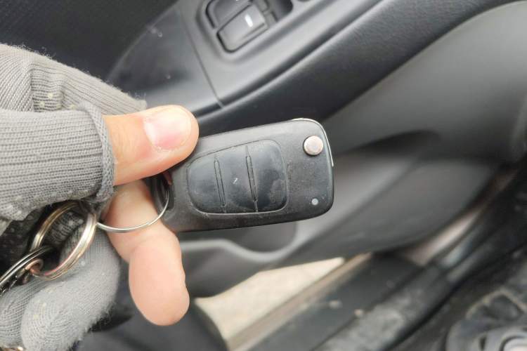 Used Hyundai Celesta 2011 1.6L Manual Comfort Edition
