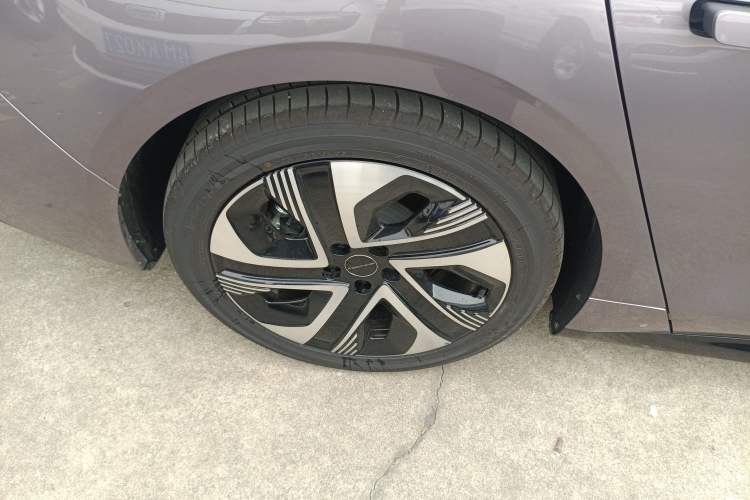 Used FORTHING Xinghai S7 2024 555 Luxury Edition