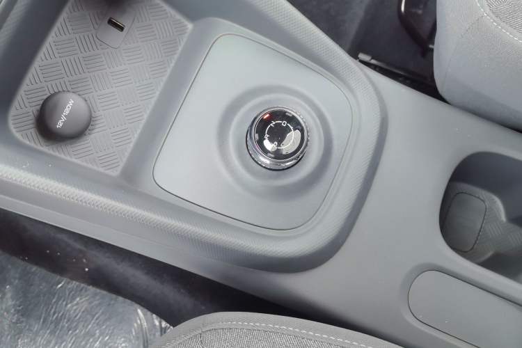 Used Wuling Hongguang New Energy 2024 All-Electric Model 300KM Standard Version