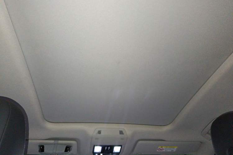 Used Volkswagen Tavendor 2023 380TSI Four-Wheel Drive R-Line First Edition Headliner