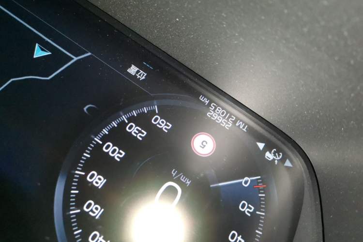 Used Volvo XC90 2021 B6 Luxury Smart Edition 7-Seater Odometer Close Up