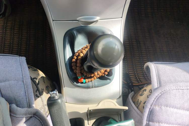 Used Toyota Corolla 2011 1.8L Manual GL-i Gear Lever