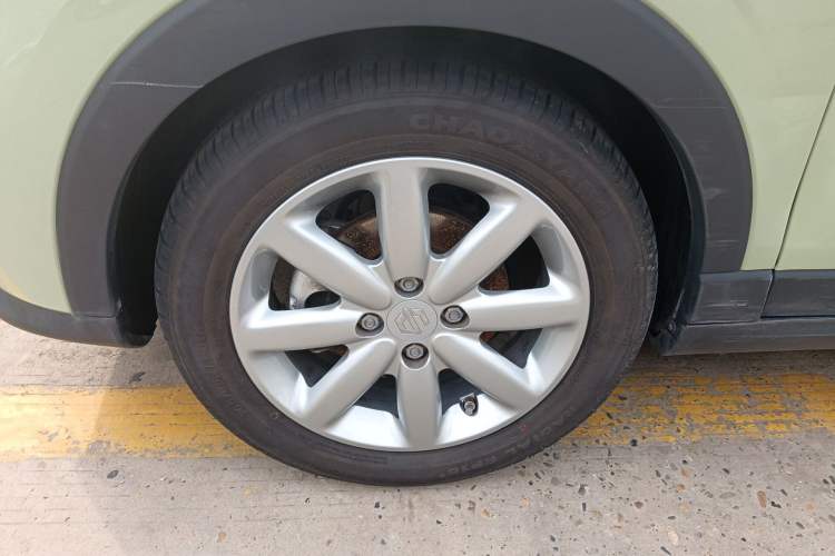 Used Leapmotor T03 2022 YAOJIN Edition Left Front Wheel Hub