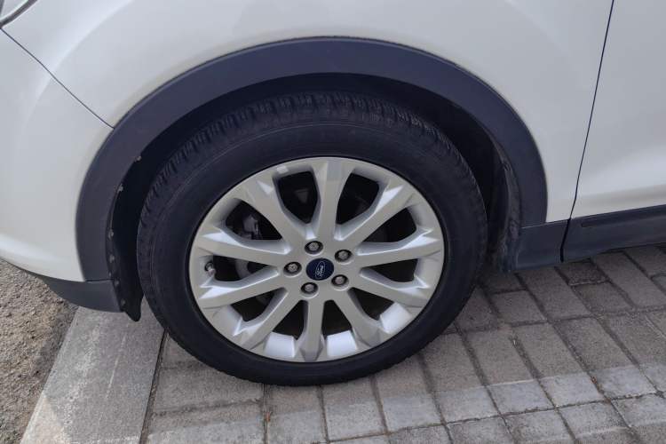 Used Ford Kuga 2013 1.6L GTDi Two-Wheel-Drive Trend Model