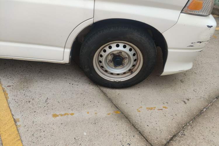 Used Jinbei Express 2017 2.0L Standard Version V19
