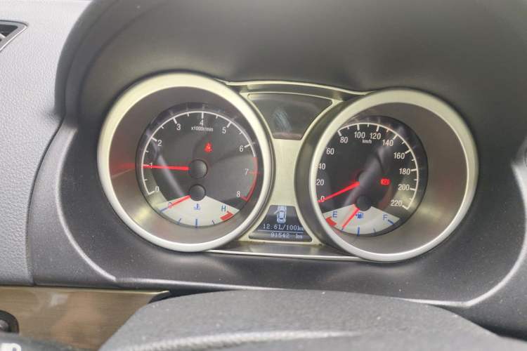 Used Geely Auto GX7 2014 2.0L Manual Luxury Version
