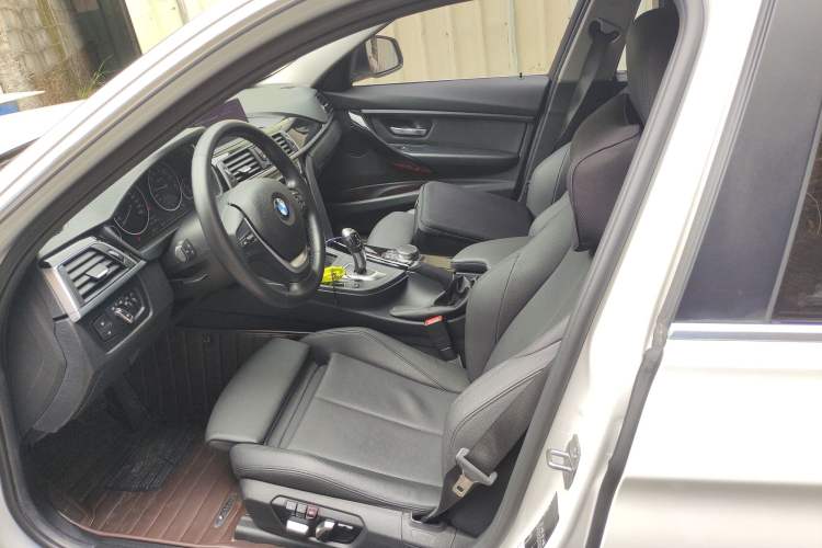 Used BMW 3 Series 2019 320Li Fashion Model
