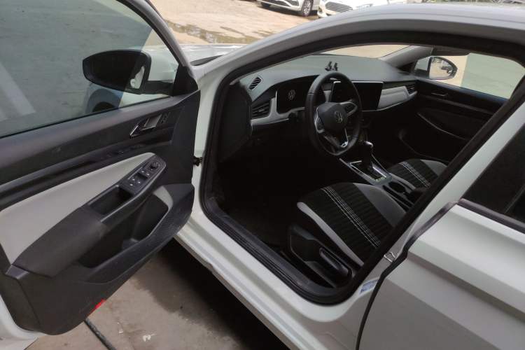 Used Volkswagen Bora 2024 200TSI DSG Comfort Edition Driver Seat