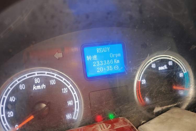 Used Dongfeng Xiaokang EC36 2018 Standard Model Camel Battery Odometer Close Up