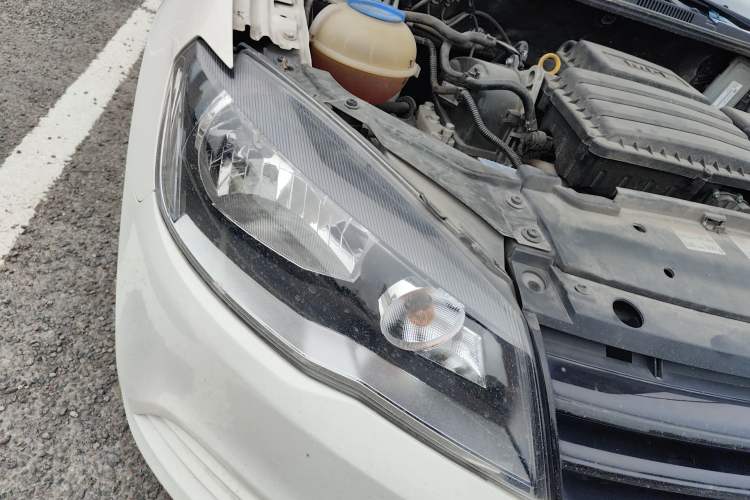 Used Volkswagen Jetta 2015 Value Edition 1.6L Manual Fashionable Style
