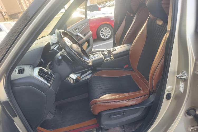 Used Honda UR-V 2017 370TURBO 2WD Prestige Edition China V Left Front Seat