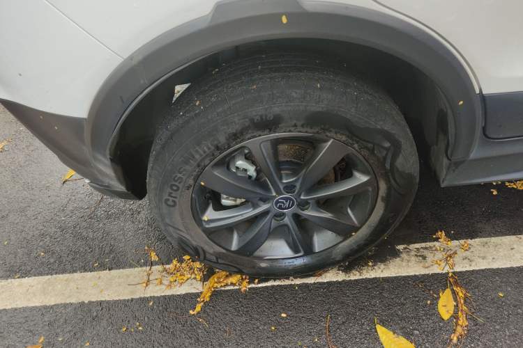 Used BYD Yuan New Energy 2019 EV360 Smart Connect Enjoyment Model