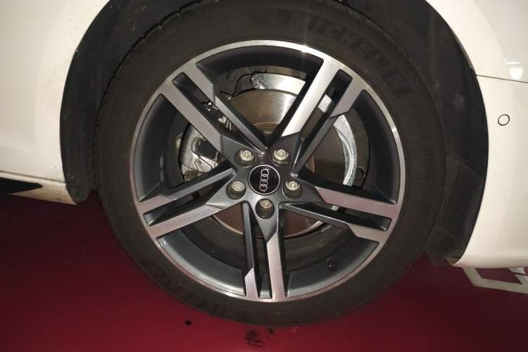 Used Audi A4L 2022 40 TFSI Luxury Dynamic Model
