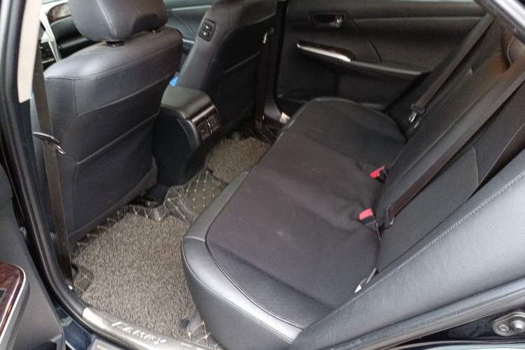 Used Toyota Camry 2015 2.0G Premier Edition