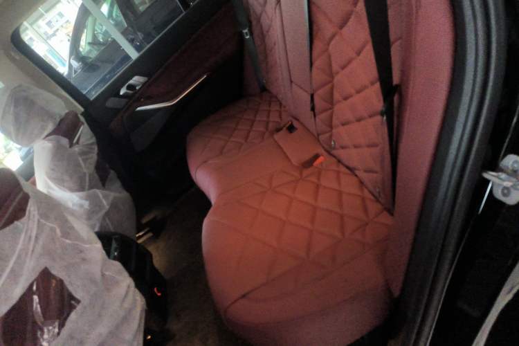 Used BMW X5 2023 xDrive 30Li Luxury M Sport Package