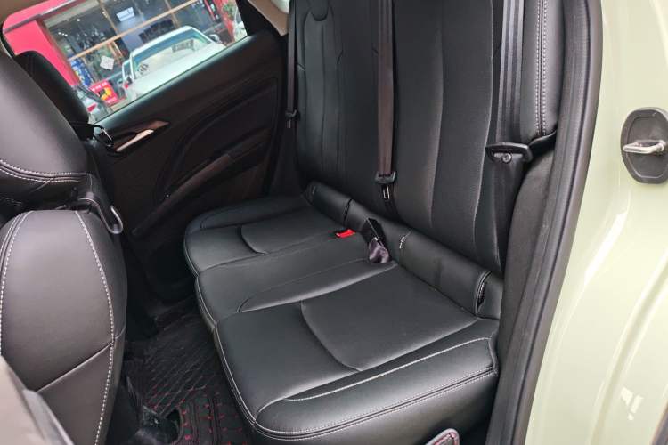 Used NETA V 2022 Chao 400 Lite Interior 4