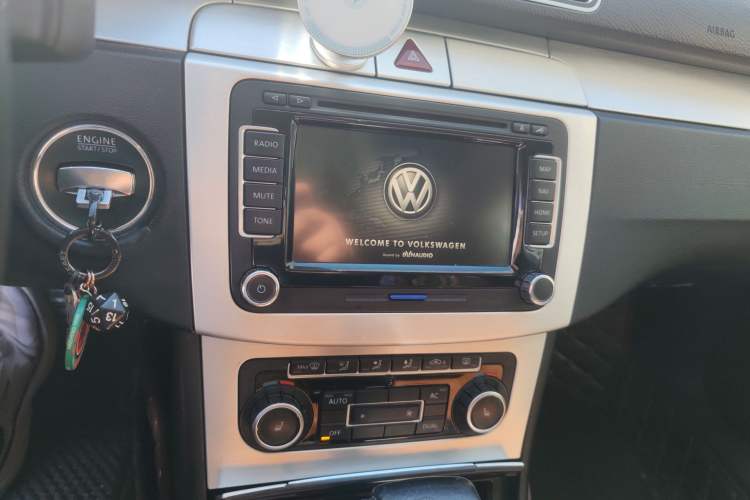 Used Volkswagen FAW-Volkswagen CC 2010 2.0 TSI Ultimate Edition Audio And AC Panel