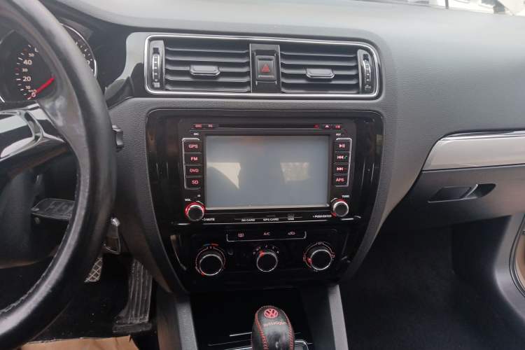 Used Volkswagen Sagitar 2015 1.6L Automatic Comfort Model