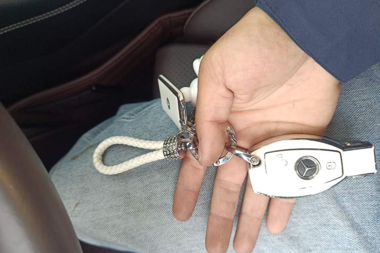 Used Mercedes-Benz GLC 2016 GLC 260 4MATIC Luxury Model Vehicle Key