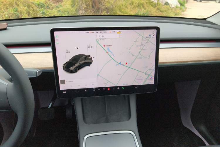 Used Tesla Model Y 2021 Standard Range Rear-Wheel Drive Version Audio And AC Panel