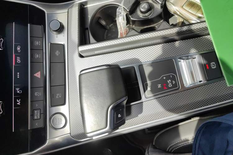 Used Audi A6L 2019 40 TFSI Luxury Dynamic Model
