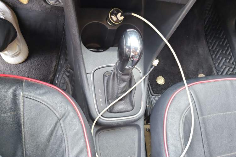 Used Volkswagen Polo 2016 1.4L Cross Polo Automatic Gear Lever