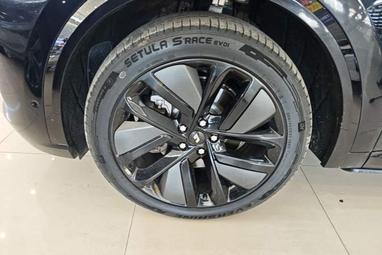 Used Li Auto L9 2022 Max model
