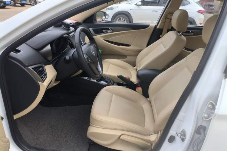 Used CHANGAN Eado 2015 1.6L Automatic Luxury Model Left Front Seat