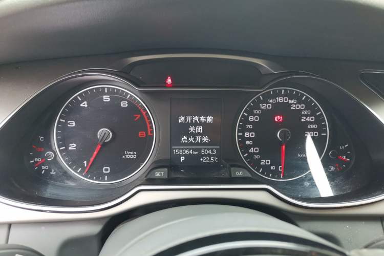 Used Audi A4L 2013 35 TFSI Automatic Comfort Model Instrument Cluster