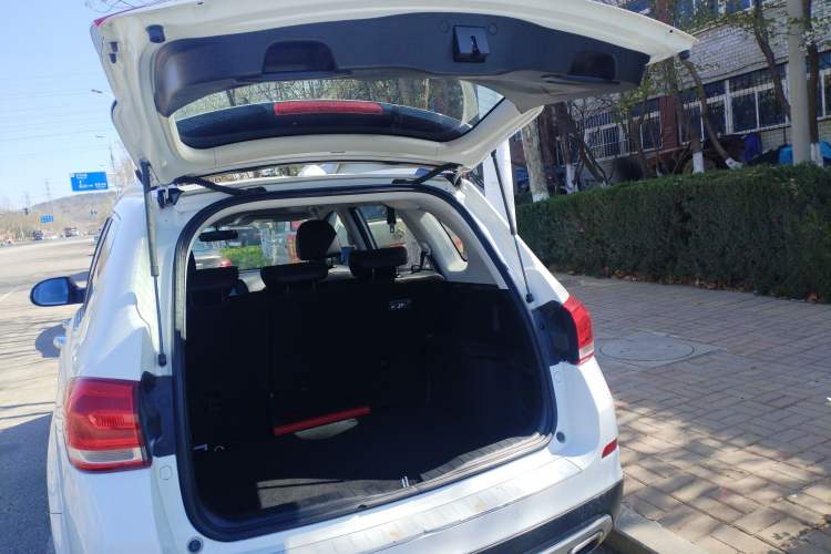 Used Haval H6 2018 Blue Label Sport Edition 1.5T Automatic Two-Wheel Drive Elite Model Trunk