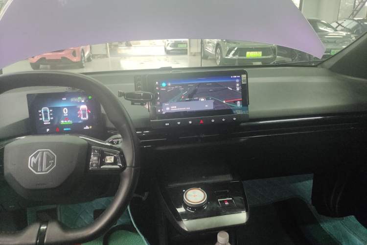 Used MG 4 EV 2022 425 km Luxury Edition
