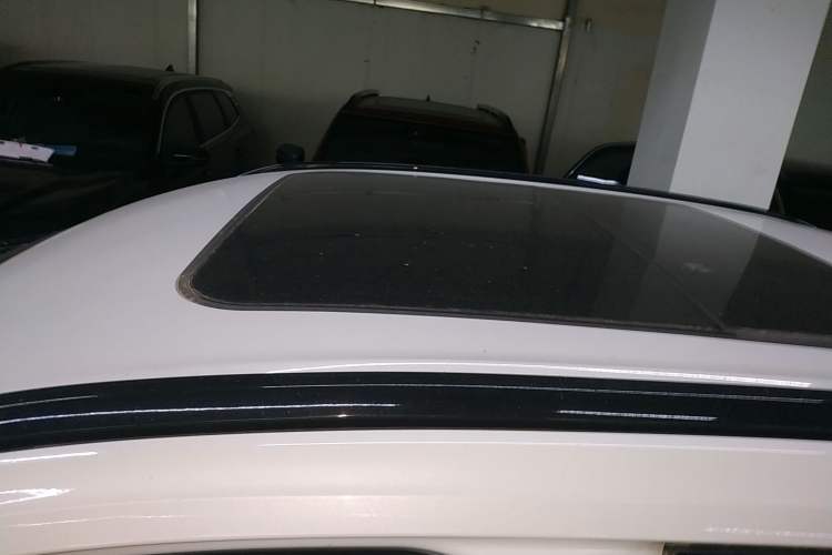 Used Haval H6S 2022 2.0T Two-Wheel Drive ZhiRun Version Roof