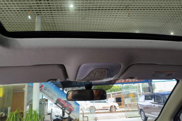 Used GAC Trumpchi GS3 2022 POWER 270T Automatic Luxury Edition Headliner