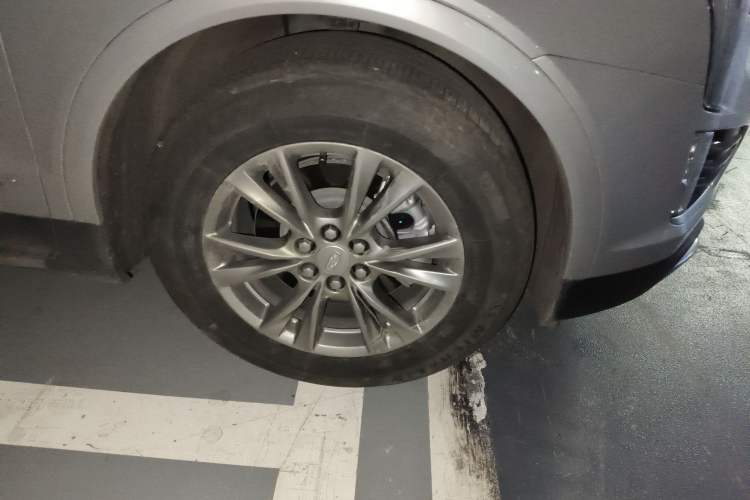 Used Cadillac XT5 2022 2.0T Two-Wheel Drive Luxury Version