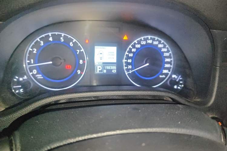 Used Infiniti G Series 2013 G25 Sedan Luxury Sport Edition Odometer Close Up