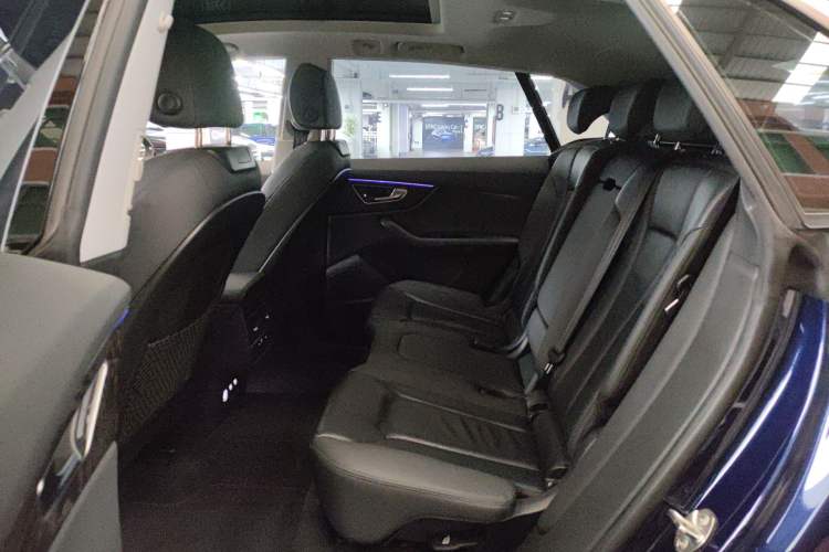 Used Audi Q8 2019 55 TFSI Luxury Dynamic Model
