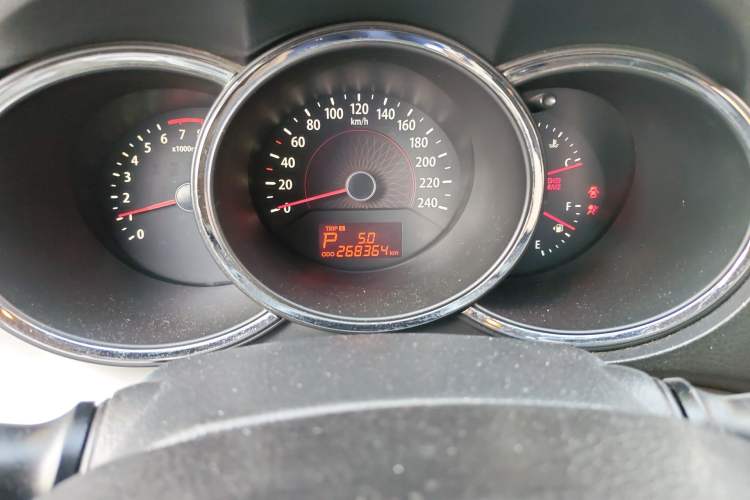 Used Kia Sorento 2012 2.4L Gasoline Comfort Edition Instrument Cluster