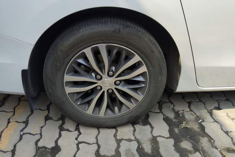 Used Buick GL8 2022 ES Landtrek 653T Comfort Edition
