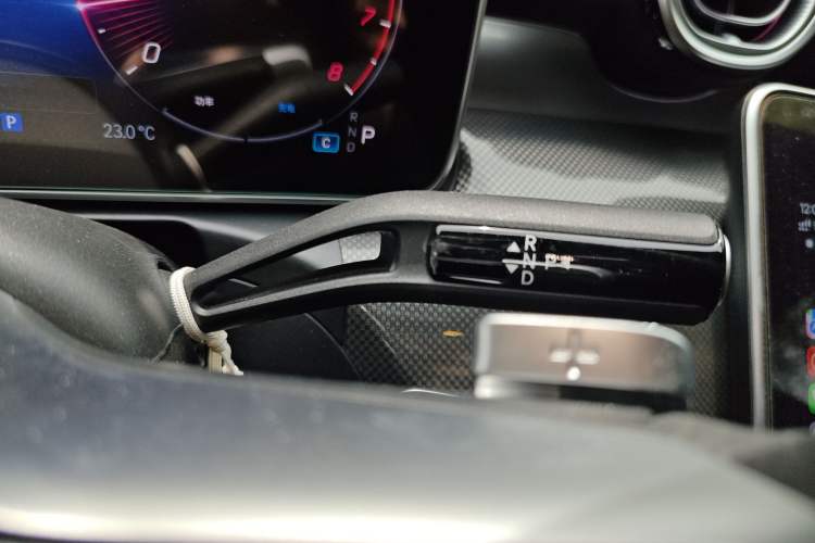 Used Mercedes-Benz C-Class 2024 Facelift C 260 L Night Edition Sport Version Gear Lever