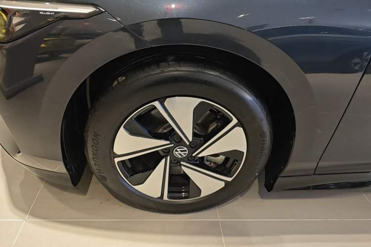 Used Volkswagen ID.7 VIZZION 2024 AIR model